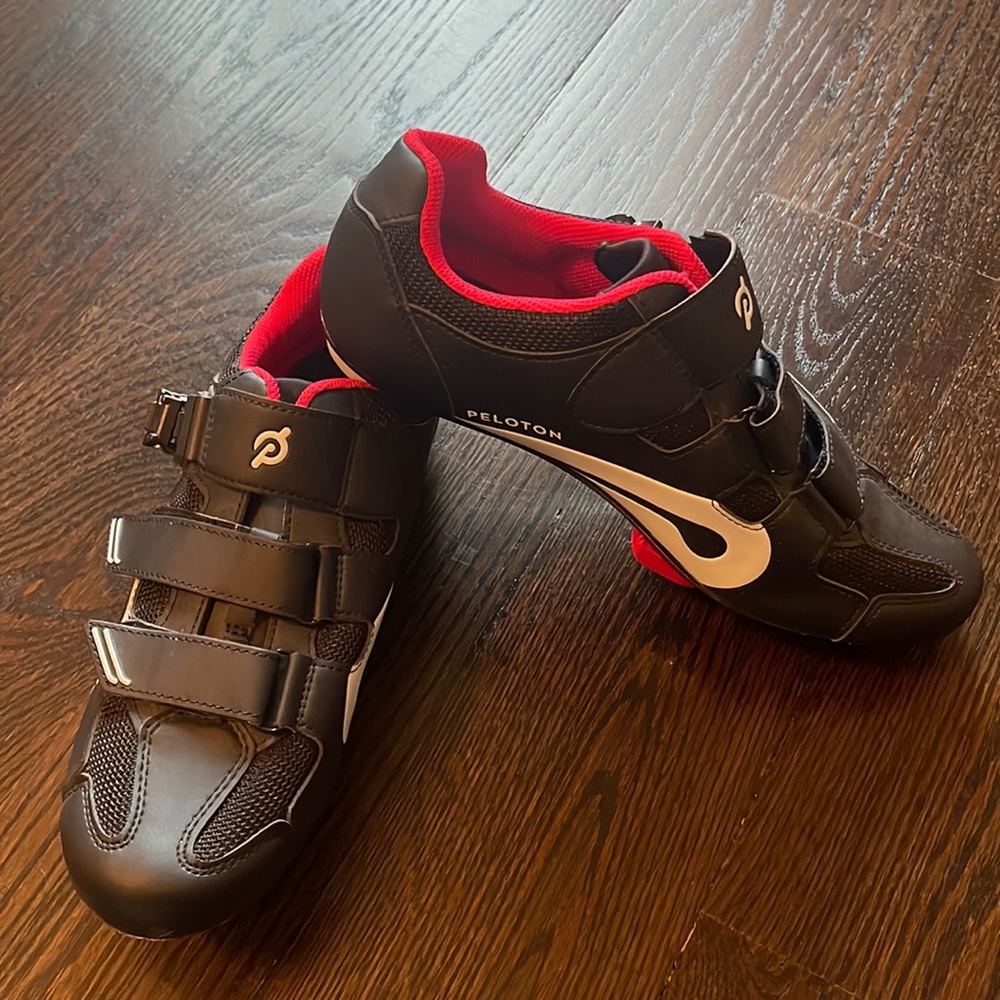 Peloton shoes used once. Size 44